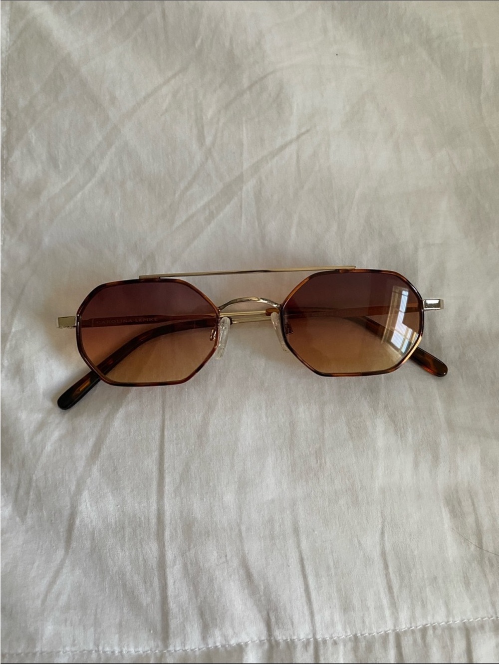 Brown Gradient Octagonal
Sunglasses Carolina Lemke Unisex
